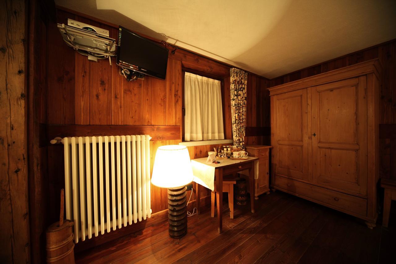 Eco Chalet Maison Dominique Challand-Saint-Anselme Kültér fotó